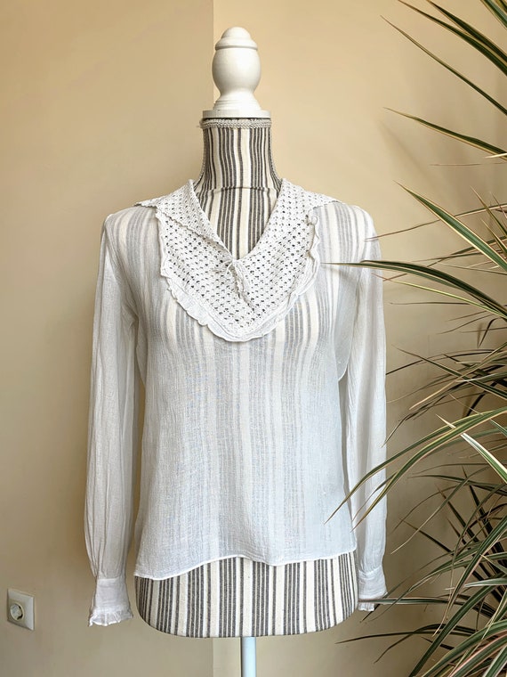 Vintage Semi Sheer Gauze Top for Women, V Neck Collared Long Sleeve Shirt, Crochet Lace Collar Blouse, Cream Loose Fit Boho Shirt Size S
