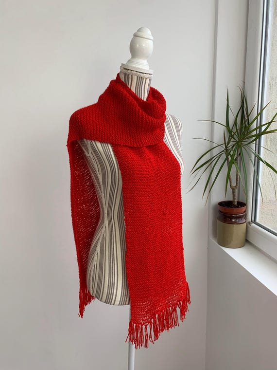 Vintage Red Wool Scarf, Fringed Knit Scarf, Long Scarf, Hand Knitted Shawl, Winter Wool Accessories, Chunky Scarf, Soft Knit Neck Warmer