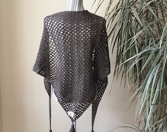 Chal de rejilla de ganchillo marrón con borlas, bufanda triangular de invierno hecha a mano de punto abierto, regalo para esposa