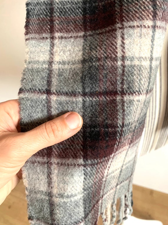 Vintage Soft Wool Grey Unisex Scarf, Checkered Ta… - image 5