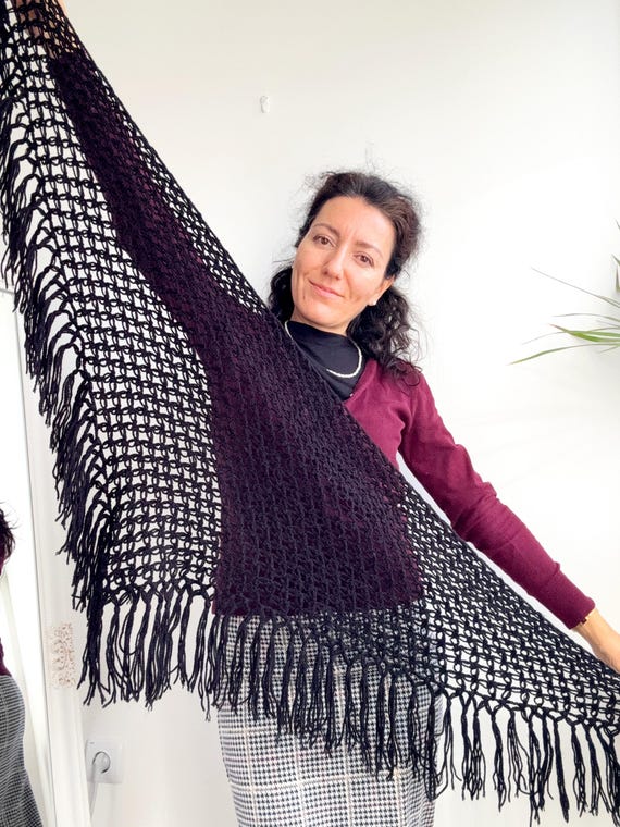 Vintage Solomons Knot Black Crochet Shawl, Granny Soft Mesh Fringe Scarf, Spanish Mantilla Knit Triangle Wrap, Goth Dark Academia Accessory