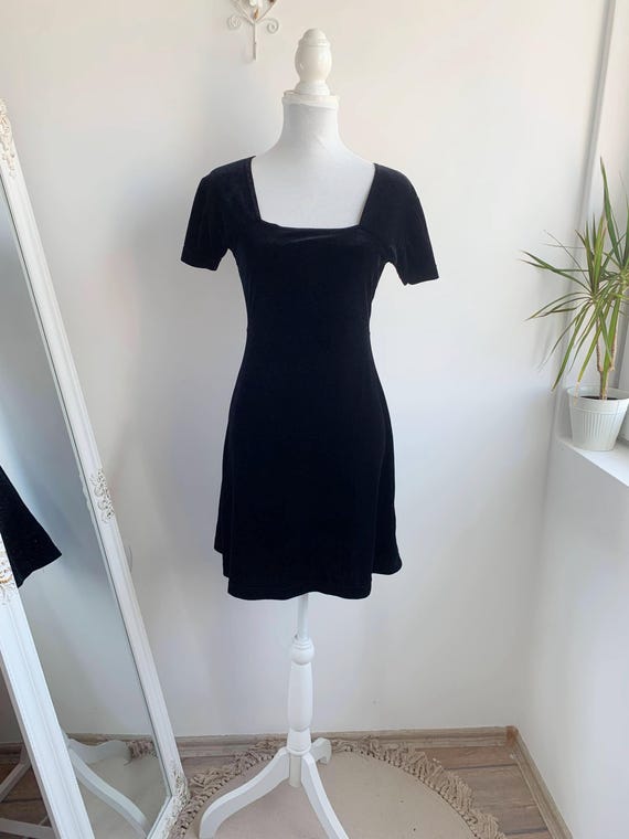 Vintage Hennes Black Velvet Dress Size S, 90s Y2K Mini Dress, Square Neckline Stretchy Short Sleeve Dress, Gothic Glam Short Velvet Gown