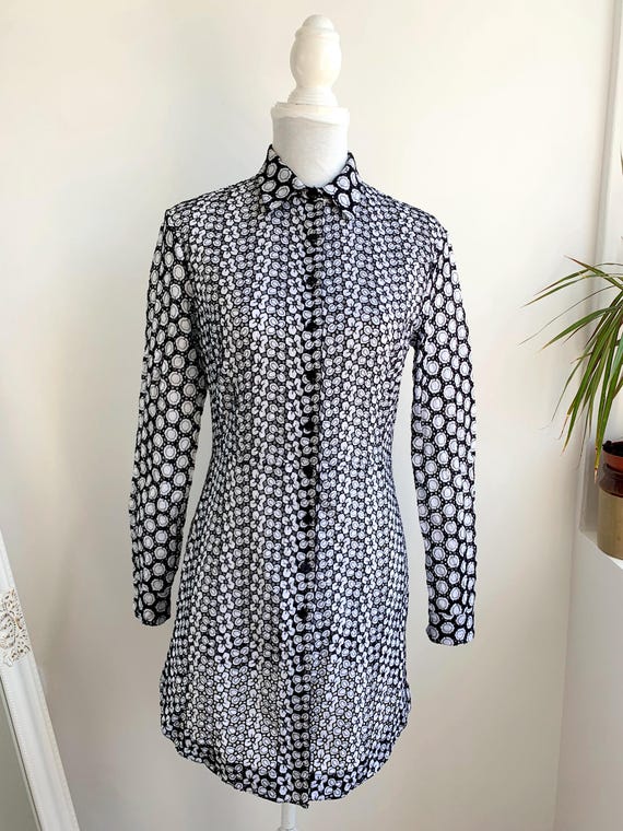 Abito camicia vintage BLUMARINE in pizzo bianco e nero, taglia M