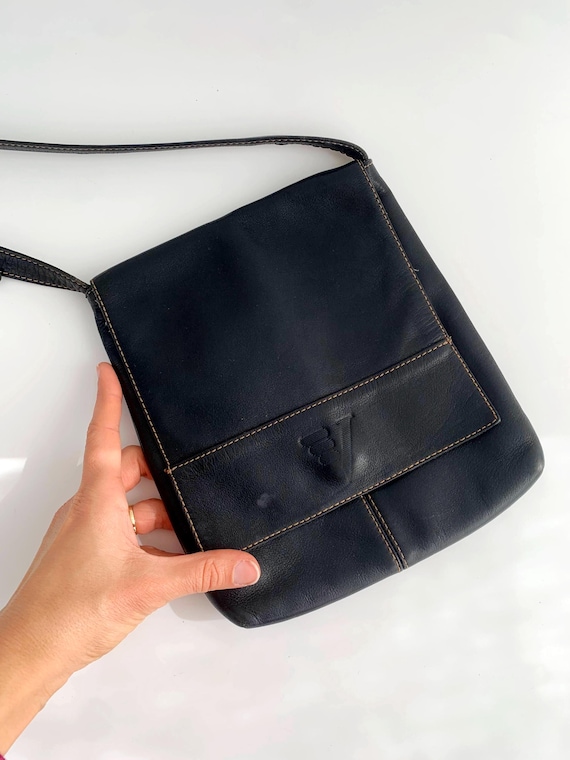 Small Black Shoulder Bag for Men or Women, Vintage 90s Real Leather Purse, Short Strap Minimalist Vertical Purse, Casual Unisex Handbag