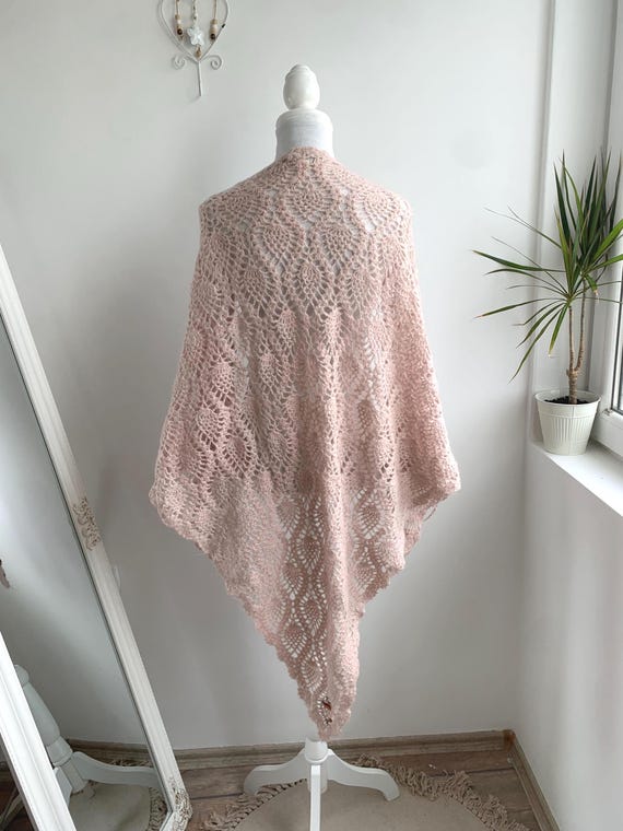 Vintage Pale Pink Pineapple Crochet Shawl, Oversized Sparkly Lace Shawl, Retro Glam Evening Cover Up, Wedding Wrap, Crochet Blanket Scarf