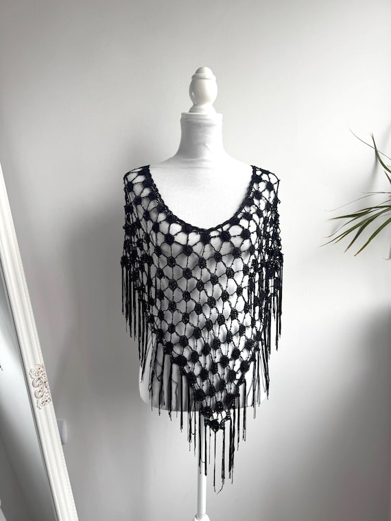 Vintage Black Crochet Beaded Shawl, 90s Disco Club Fringe Poncho, Bohemian Festival Capelet, Flapper Fringed Cover Up Top, Evening Wrap