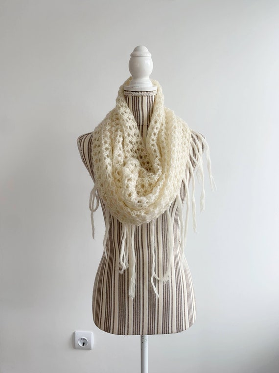 Vintage Off White Mohair Dickie Collar Scarf, Knitted Lace Collar Tube Scarf, Fringed Boho Poncho Top, Bohemian Shoulder Cape, Fishnet Cowl