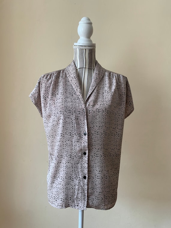 Champagne Beige Office Blouse Size M, Relaxed Fit Elegant Shirt for Women, Short Sleeve Retro Secretary Blouse, Vintage 80s Feminine Blouse