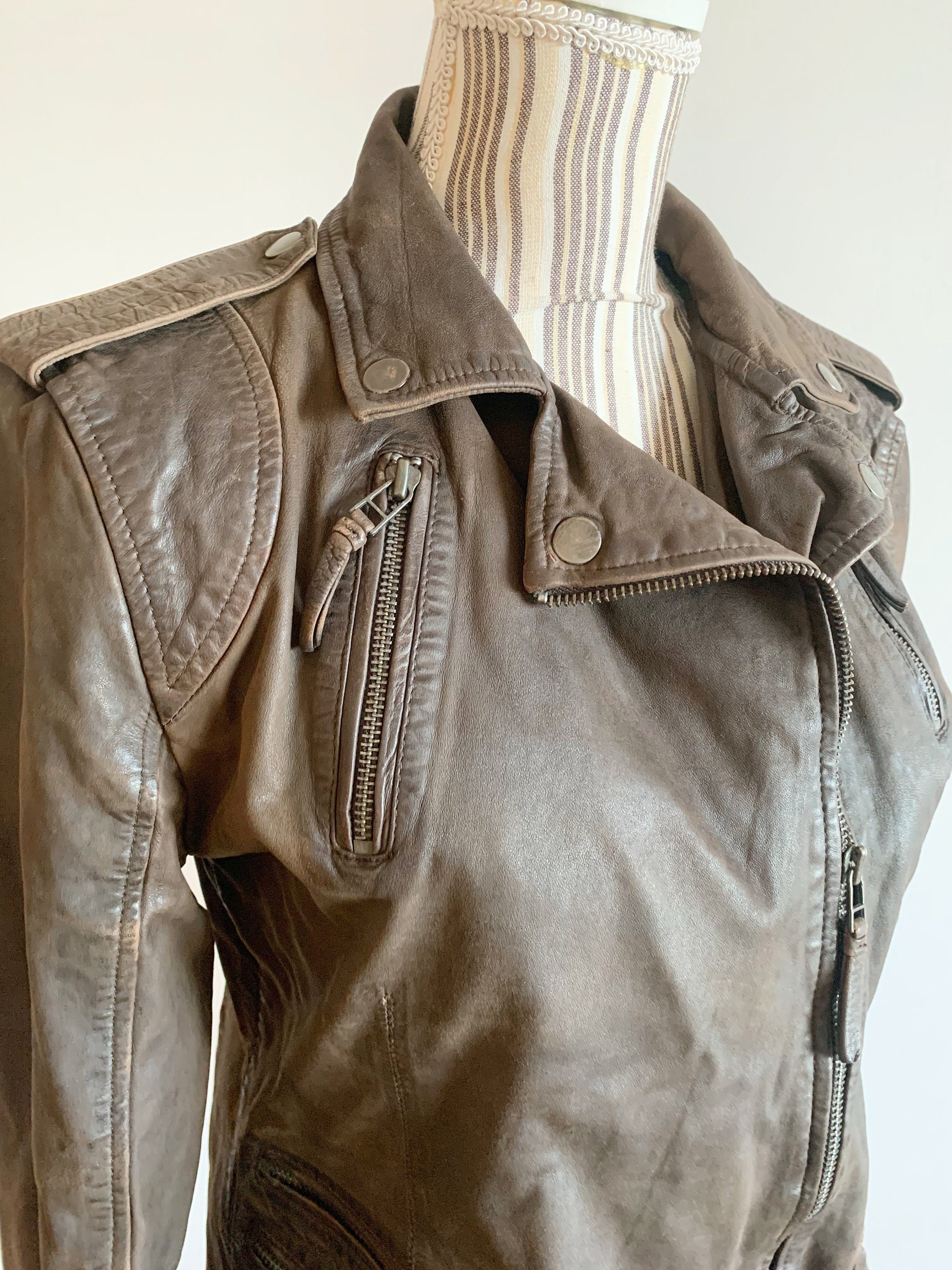 Vintage Y2K Women's Real Leather Jacket Size 40 M, Taupe