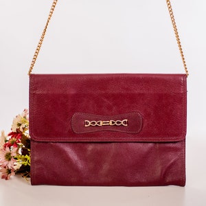 Cartera fina con correa de cadena dorada, cartera de mano de los años 80, bolso de hombro retro, cartera de mano de fiesta, cartera de sobre de tamaño mediano, cartera de mano color sangre de buey