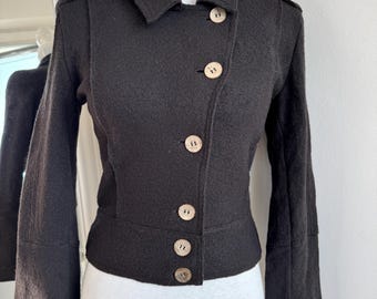 Blazer corto vintage de los años 90, chaqueta de lana hervida, abrigo corto con cuello sastre para mujer, talla XS, corte entallado, 100 % lana, tweed, bouclé, hecho en Italia.