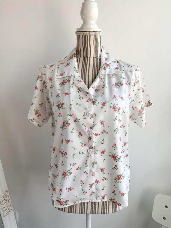 Vintage 90s Oversized White Ditsy Floral Shirt For Women Size S Red Yellow Flowers Office Collared Blouse Short Sleeve Summer Button Up Top