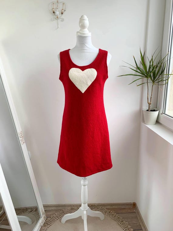 Vintage Norwegian Wool Midi Dress Women's S/M, Mod Winter Red Felted Tunic Scandinavian Folk Sleeveless Sweater Dress Cream Heart Appliqué