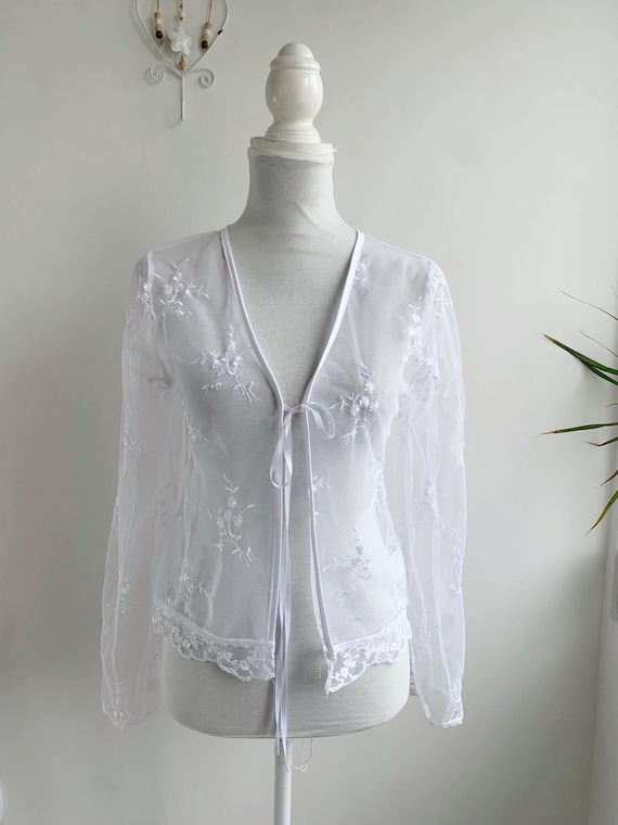 Vintage White Sheer Floral Lace Bolero Shrug Size S/M, Tie Front Mesh Tulle Top, Long Sleeve Wedding Cover Up, Bridal See Through Cardigan