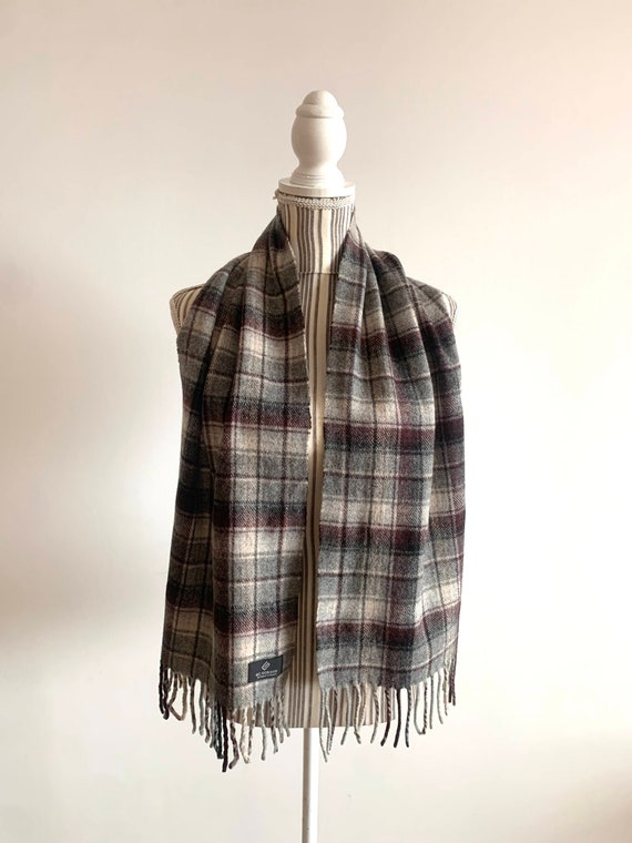 Vintage Soft Wool Grey Unisex Scarf, Checkered Ta… - image 9