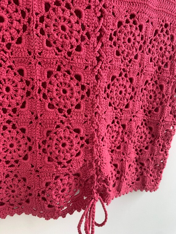 Two Tone Cropped Sweater Vest main image 0