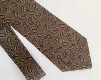 Corbata vintage de seda Reverberi con estampado paisley, clásica corbata italiana de seda pura verde oliva, corbata retro para hombre, accesorio formal clásico para negocios.