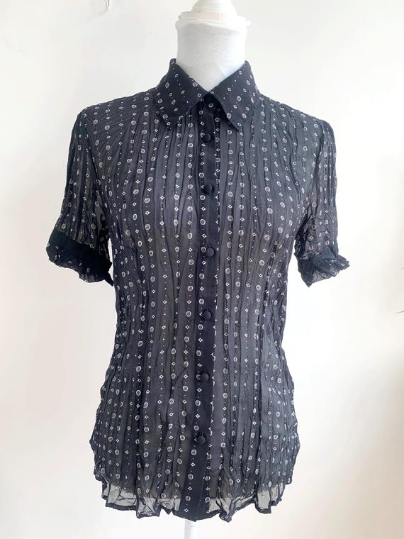 Vintage Y2K Sheer Tulle Shirt Size S, Crinkle Mesh Blouse, Fitted Collared Plisse Top, Medallion Print Overlay Top, Black Chiffon Button Up