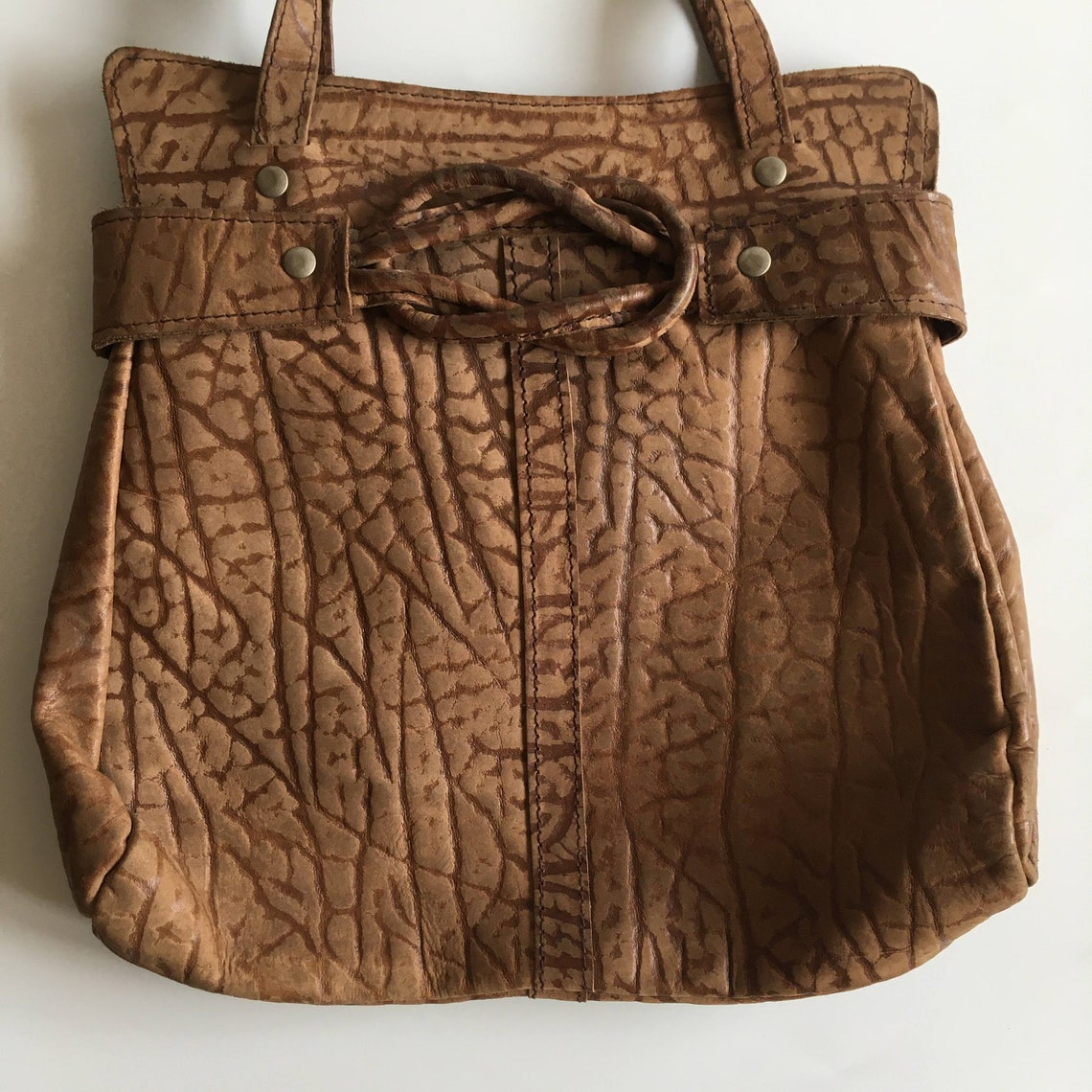 Large Brown Leather Tote Bag with Zipper, Vintage 70s Short Strap Leather Shoulder Purse, Genuine Leather Handbag for Women, Top Handle Bag, foto 2 di 5