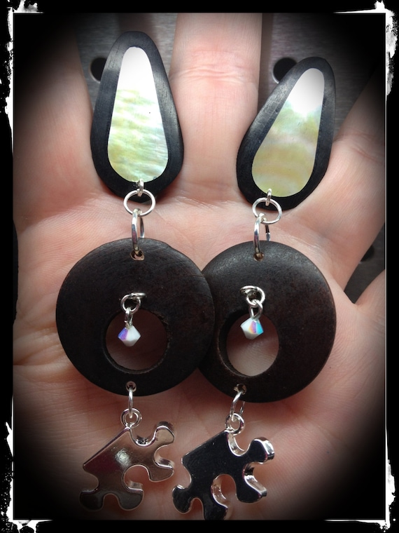 Pair Of Wood Ear Plugs With Mother Of Pearl Inlay & Copper Coil - 10mm Gauges