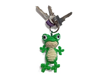 Haakpatroon sleutelhanger kikker - amigurumi - directe download pdf (Nederlands, Engels)