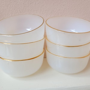 6 small vintage Harlequin bowls, opal bowls Huile Lesieur, Harlequin opal tableware