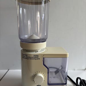 Braun Coffee Grinder - type 4045 - White - MCM Design - Mid-Century Modern - Modernism