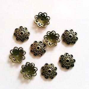 10 Antique Bronze Plated Bead Cap 13mm x 13mm Jewelry Findings ABPBC13MM-10BD1-3