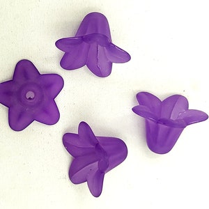 25 Transparent Acrylic Purple Frosted Flower Spacer Beads 17.5mm Jewelry Findings TAPFFSB-25TD1-5-Purple