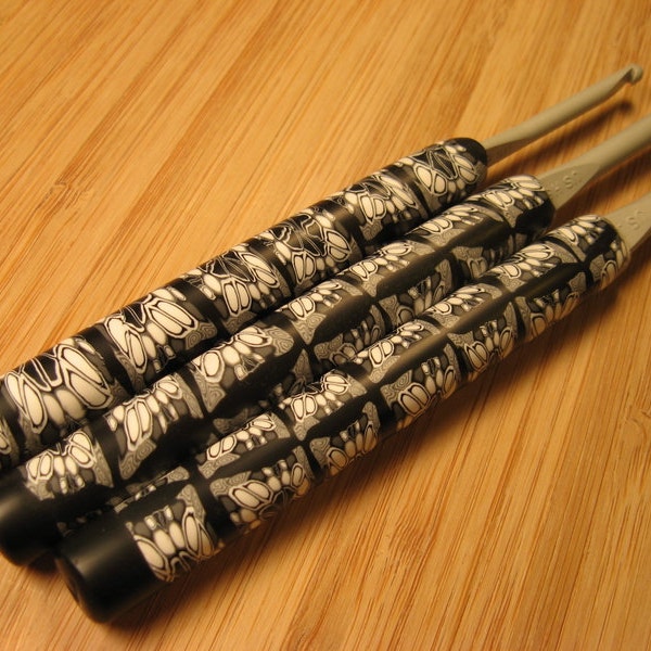 Gift Set of 3, Sizes G, H, J (4, 5, 6mm), Susan Bates, Polymer Clay Handle, Ergonomic Crochet Hooks