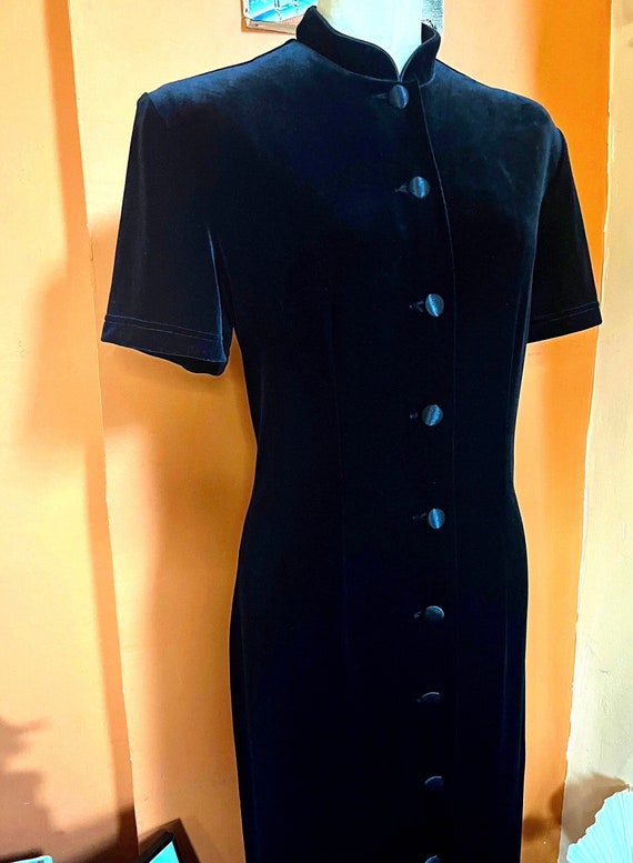 Vintage Velvet Black Women Size Inclusive Maxi Dress