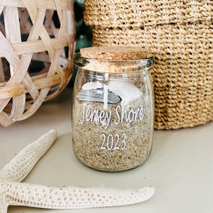Honeymoon Shell Jar, Beach, Sea Glass Jar, Sand and Shell Holder Jar, Vacation Treasures, Beach Wedding Favor, Honeymoon Sand Jar, Seashells