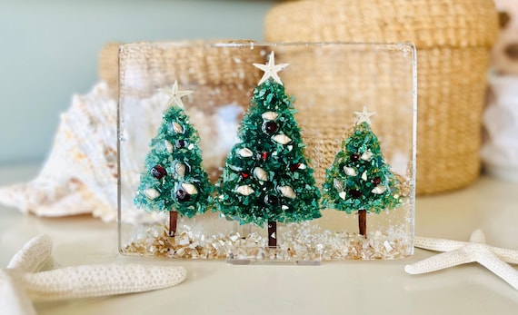 Coastal Christmas Tree Decoration: Green Crushed Glass Tree, Starfish, Driftwood, Resin, Holiday Decor, Tree Farm