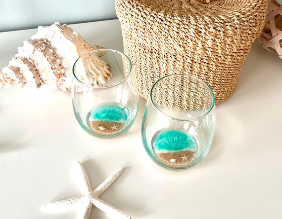 Beach Themed Resin Wine Glass, Wedding Gift, Stemless Wine Glasses, Anniversary Gift, Ocean Resin Art, Beach House, Wine Lovers Gift