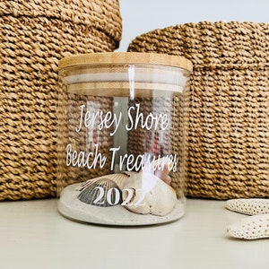 Shell Jar, Beach Sea Glass, Sand Keepsake, Sand Holder Jar with Lid, Vacation Treasures, Beach Wedding Favor, Wine Cork Display, Holiday