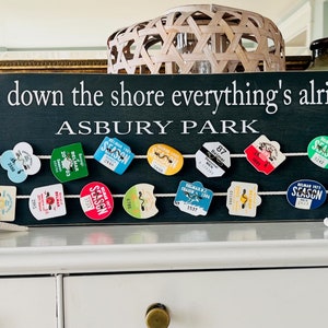 Custom Beach Tag Holder: Jersey Shore Badge Display, Beach House Decor