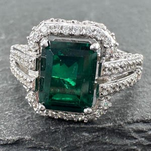 Vintage Sterling Silver Ring Green CZ Size 7