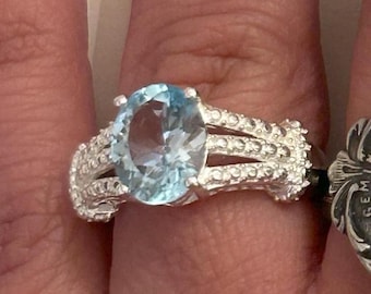 Natural Blue Topaz Statement Ring: Sterling Silver (Size 6)