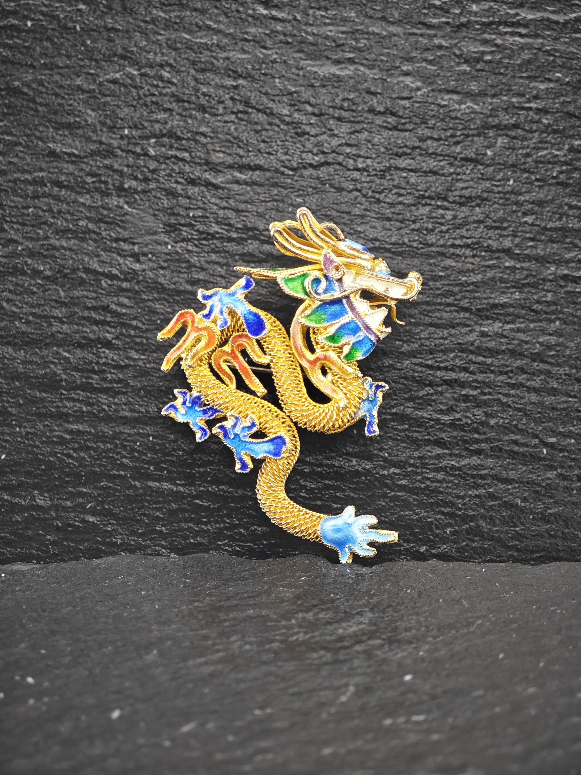 DOWAY Spilla Drago Smaltata: Regalo Carino E Originale Per Donne, Gioiello Fantasy In Metallo E Arenaria - 2