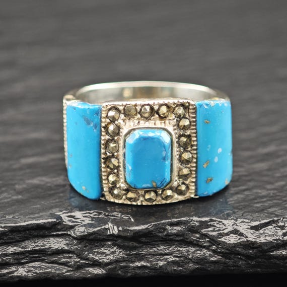 Silver Statement Ring: Blue Stone, Decorative Det… - image 4