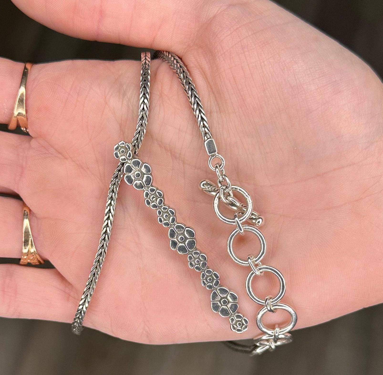 I*a様 ロイス・ヒル Lois Hill ヴィザンチンチェーンのシルバーブレス Lois Hill Sterling Silver Flower Necklace - Etsy