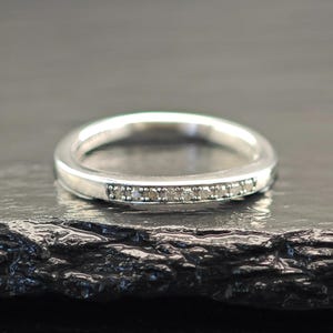 Vintage Sterling Silver Ring Diamond 2mm Band Size 6 3/4