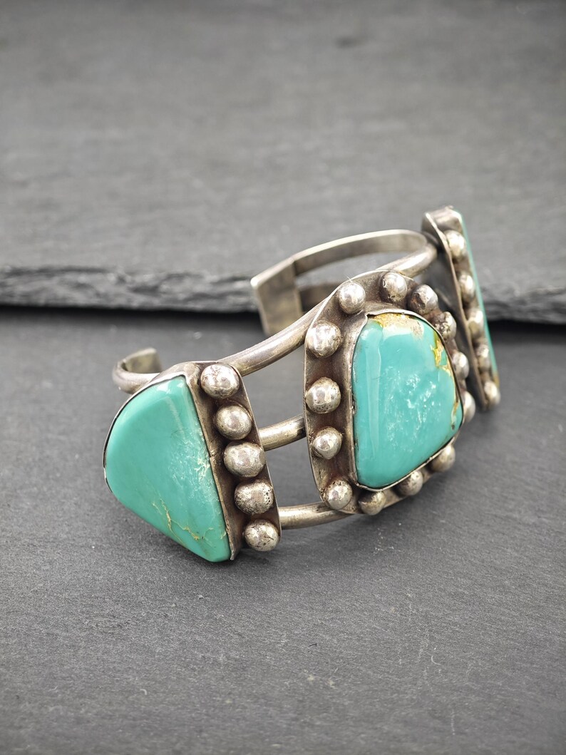 Bracciale rigido in argento con pegno antico dei nativi americani, turchese Kings Manassa, 6 1/2" immagine 4