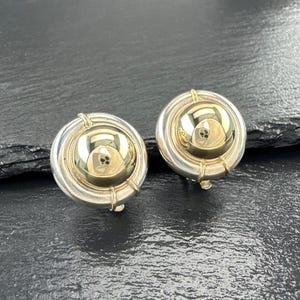 Orecchini a cupola in argento sterling e oro 14k con retro Omega