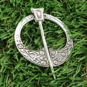 Vintage Celtic Sterling Silver Brooch Pendant