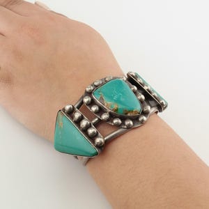 Bracciale rigido in argento con pegno antico dei nativi americani, turchese Kings Manassa, 6 1/2" immagine 6