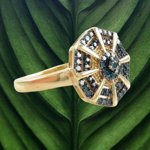 Vintage Sterling Silver Ring Diamond Cluster Blue Size 5