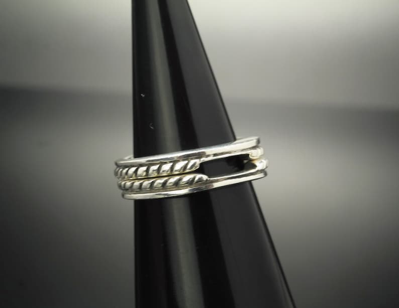 Cut Out Enchancer Sterling Silver Ring Size 7.25 Vintage