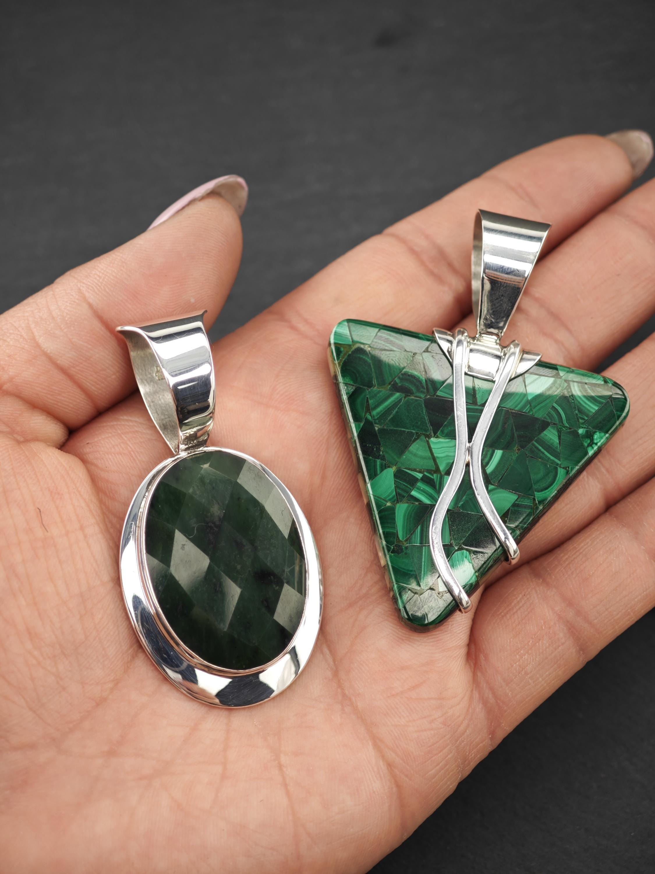 ヴィンテージグリーンジェムストーンペンダント（スターリングシルバー