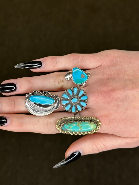 Vintage Native American Silver Ring Turquoise Fea… - image 2